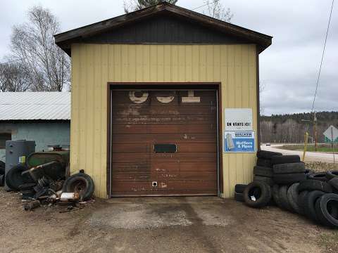 Half Moon Lake Garage